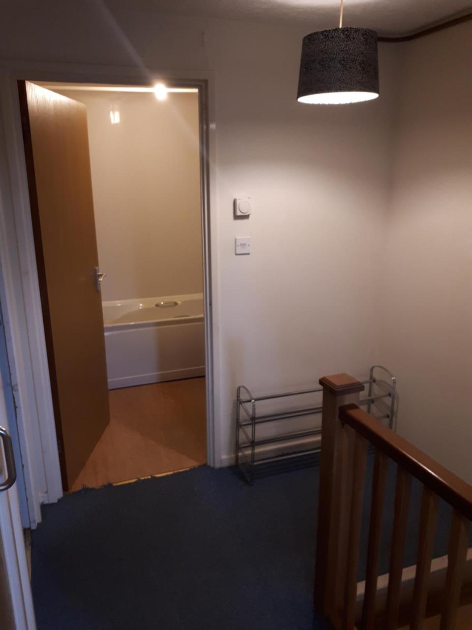 Marvellous Meridian Maisonette Ifield Bagian luar foto